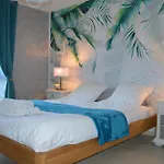 לינה וארוחת בוקר D'hotes La Trottelee 3*